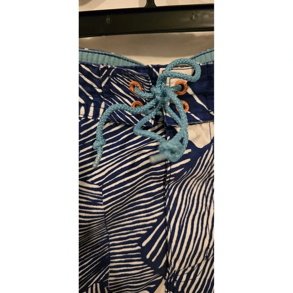 Nautica quick Dry Men's board‎ shorts lined white blue size L